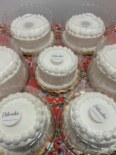 Merengue Frosting Cake 6”