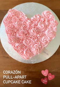Corazón pull-apart cupcake cake